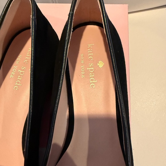 Kate Spade Black Suede Claudia Flats 8.5 New in Box - Picture 3 of 8
